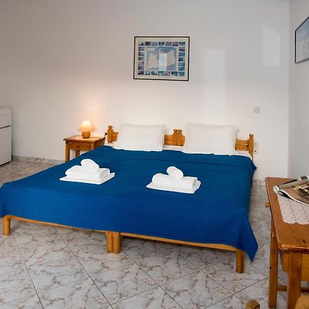 Damianos Rooms Adámas Eksteriør bilde