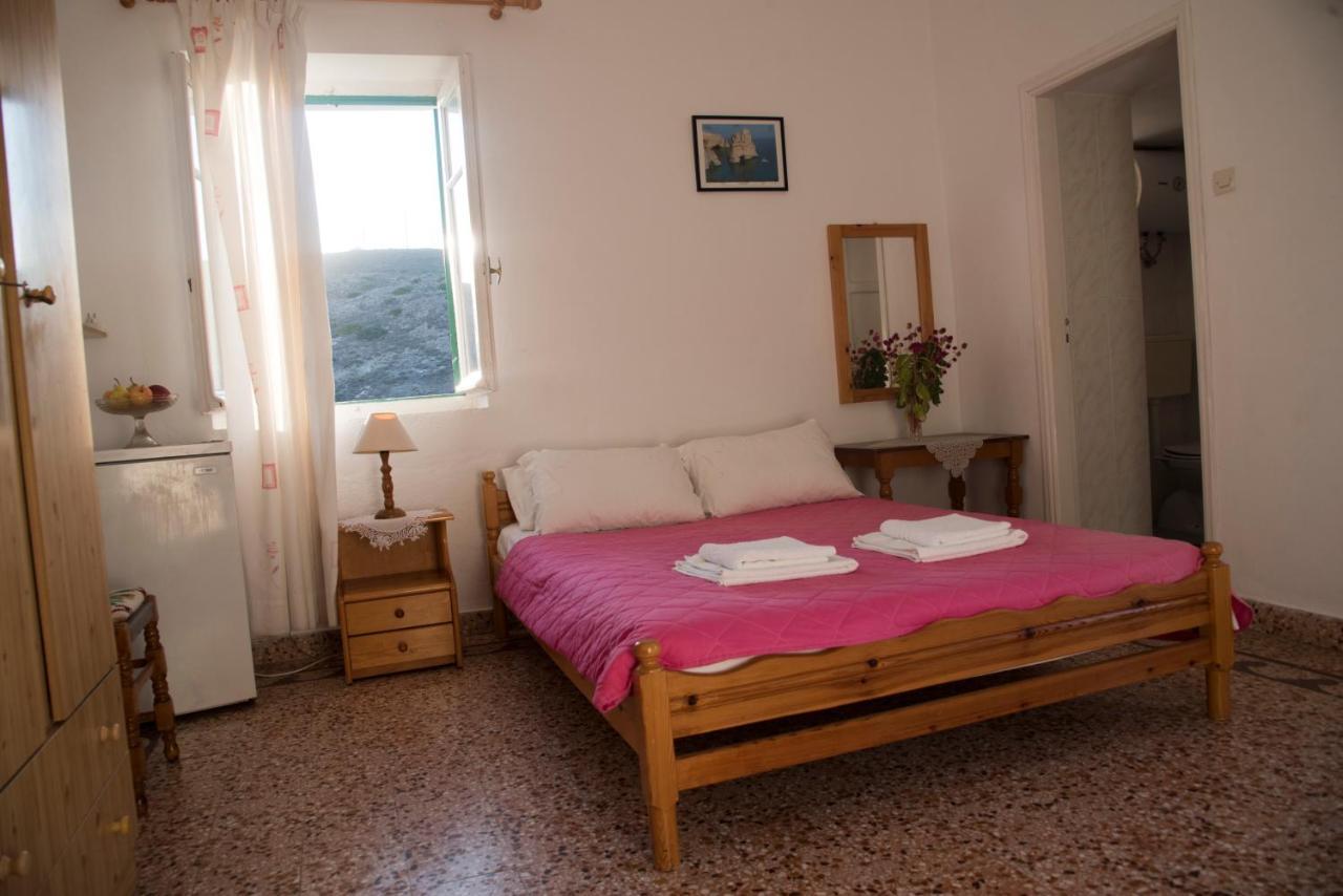 Damianos Rooms Adámas Eksteriør bilde