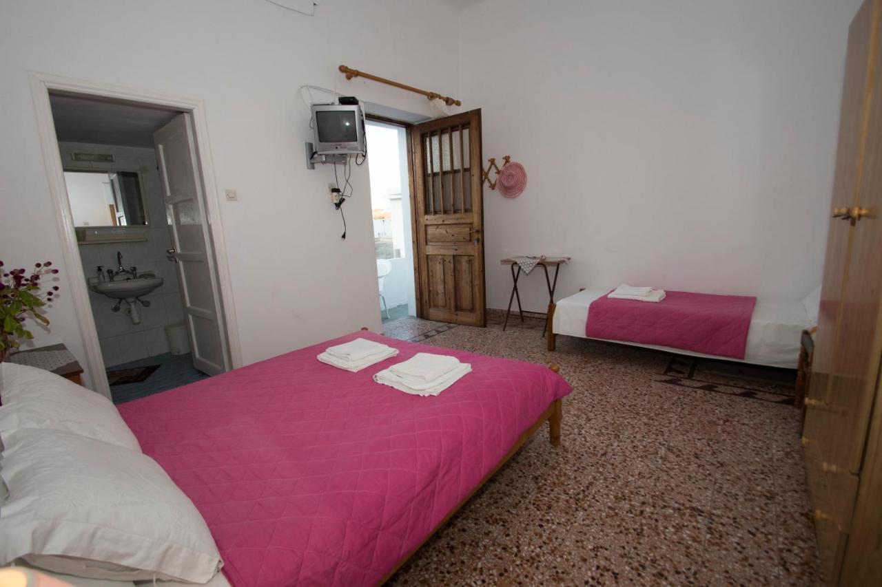 Damianos Rooms Adámas Eksteriør bilde