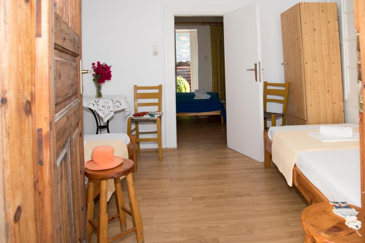 Damianos Rooms Adámas Eksteriør bilde