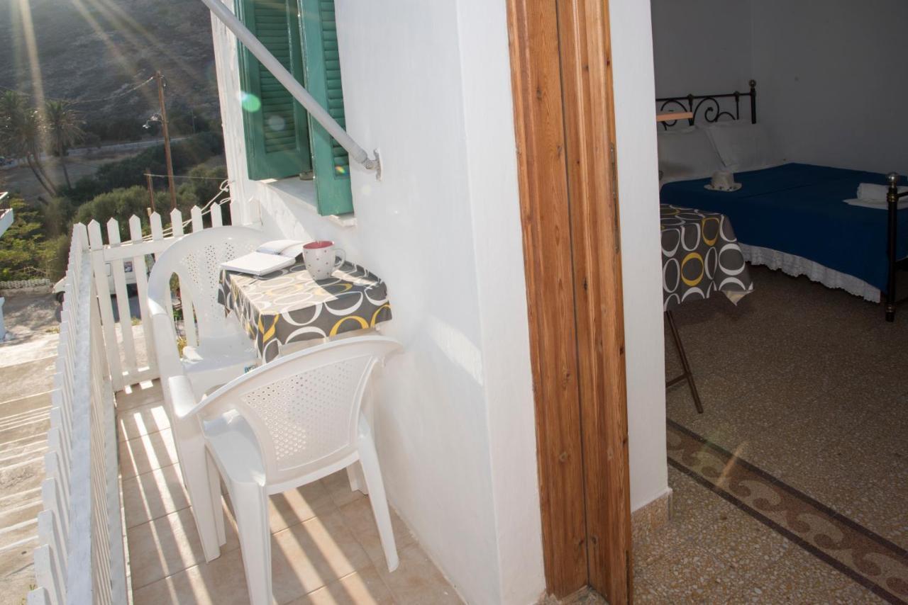 Damianos Rooms Adámas Eksteriør bilde